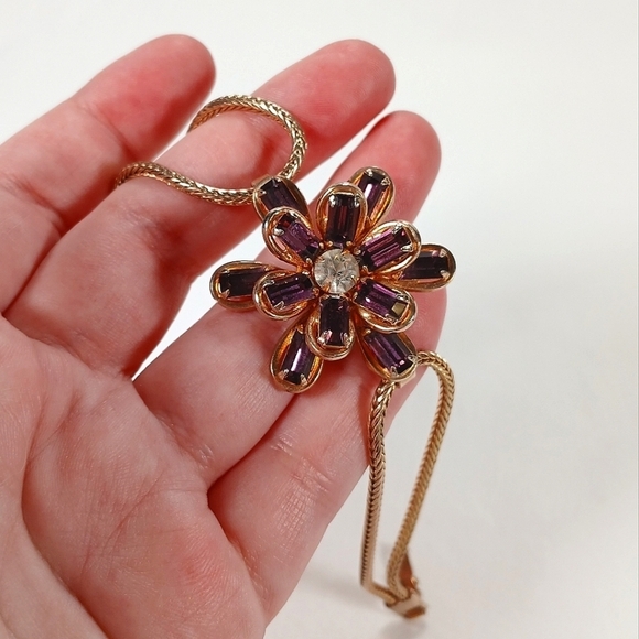 Vintage Gold Tone Bracelet With Purple Glass Flower Unsigned 7.5" - Picture 8 of 11